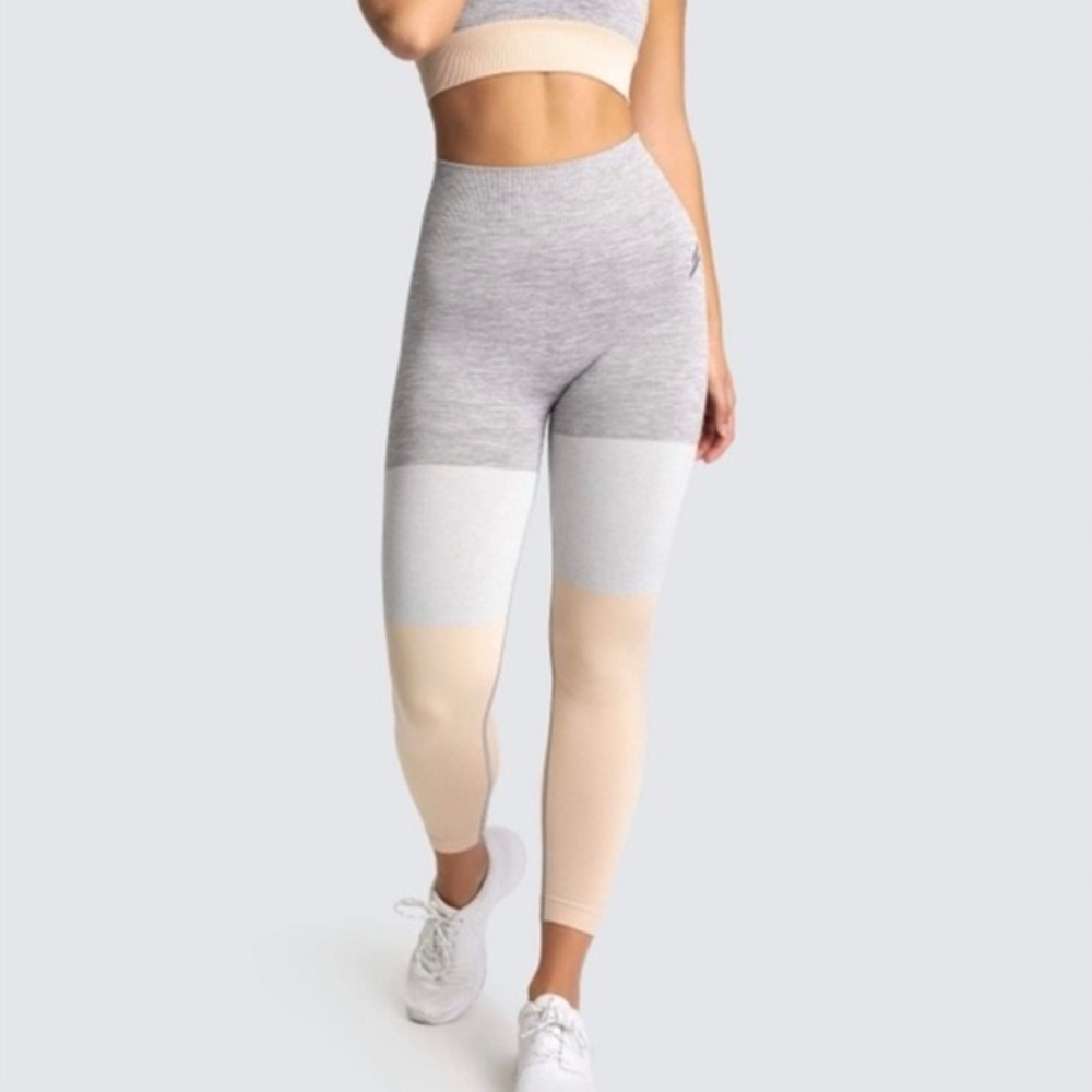 DOYOUEVEN Colour block Trinity Seamless Leggings Size XS